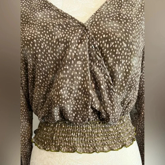 Boutique Boho Olive Green polka dot Blouse Small Peach Love California NWT - Picture 7 of 10